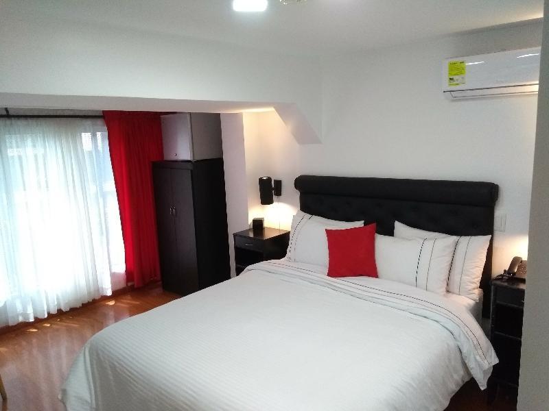 Hotel Veler Restaurante Medellín Buitenkant foto